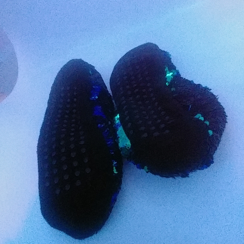 Shoes - Picture 2 of 2
